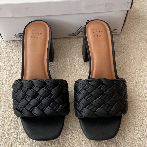 A new day Target Shoe bundle ! Perfect for dressing up or down. Cushioned - Picture 3 of 8